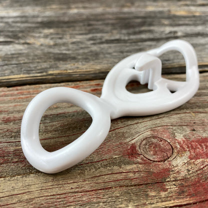 Cordes et Galop - natural horsemanship - horse ground work - equine businesses - horsemanship - horse - horses - red - Hookilpenn white - Hookilpenn blanc - Attache de sécurité